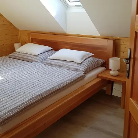 Apartment Plesivec